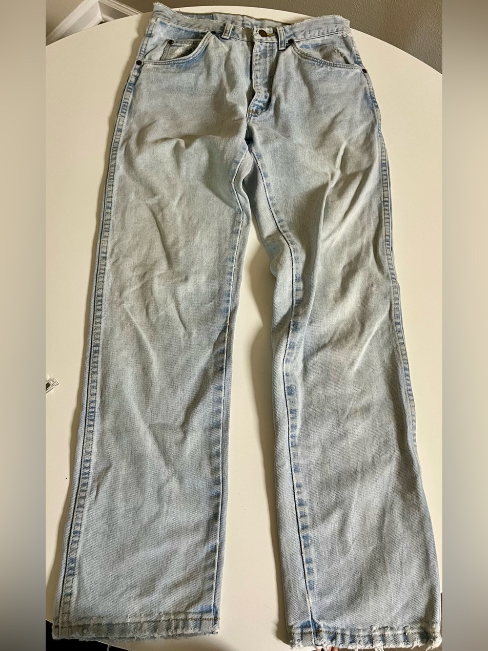 Wrangler Men’s Straight Light Wash Blue Jeans